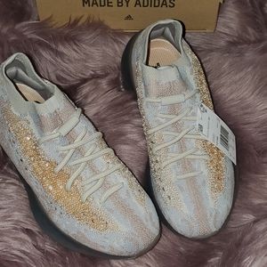 YEEZY BOOST 380 PEPPER SIZE 6